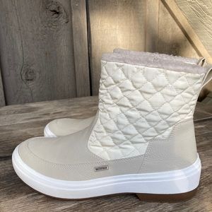 Merrell Holly Bluff winter boots